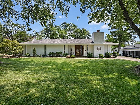 2nd image of 17 Cool Meadows Dr