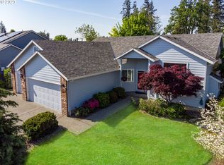 15075 Pebble Beach Dr, Oregon City, OR 97045
