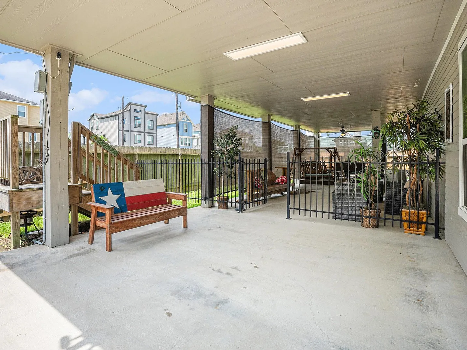 4 bed, 2.5 bath, 3053 sqft, $3,500 — Photo 3