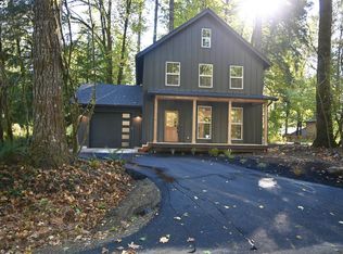 21650 E Hideaway Ln, Rhododendron, OR 97049