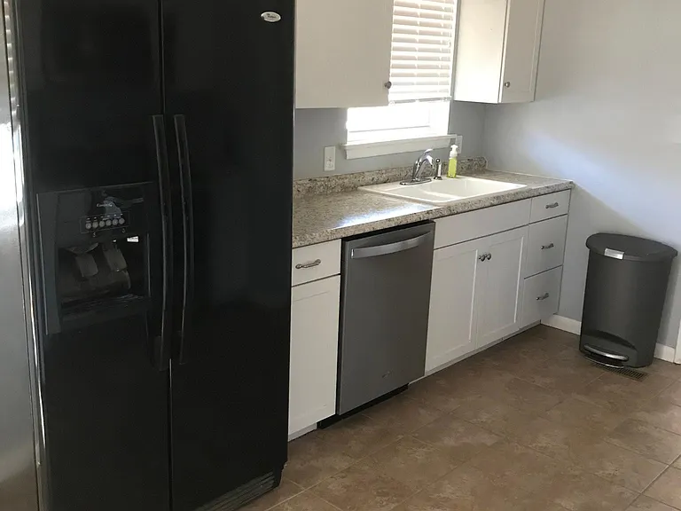1858 W Arrowhead St — Photo 4