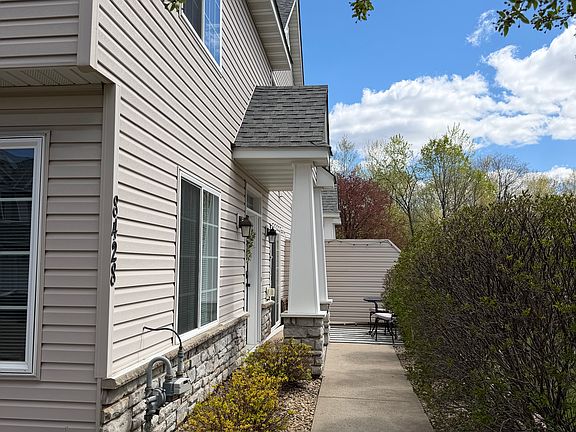 3rd image of 8428 Yukon Cir N
