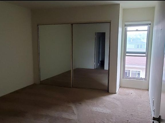 5th image of 10-600 Monterey Blvd #10