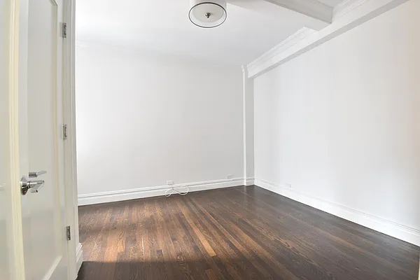 Rented by (Legacy) NY Quality Living Uptown | media 19