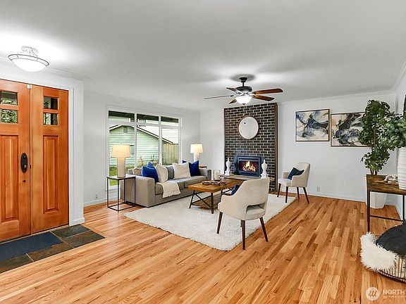 2nd image of 12829 NE 144th Way
