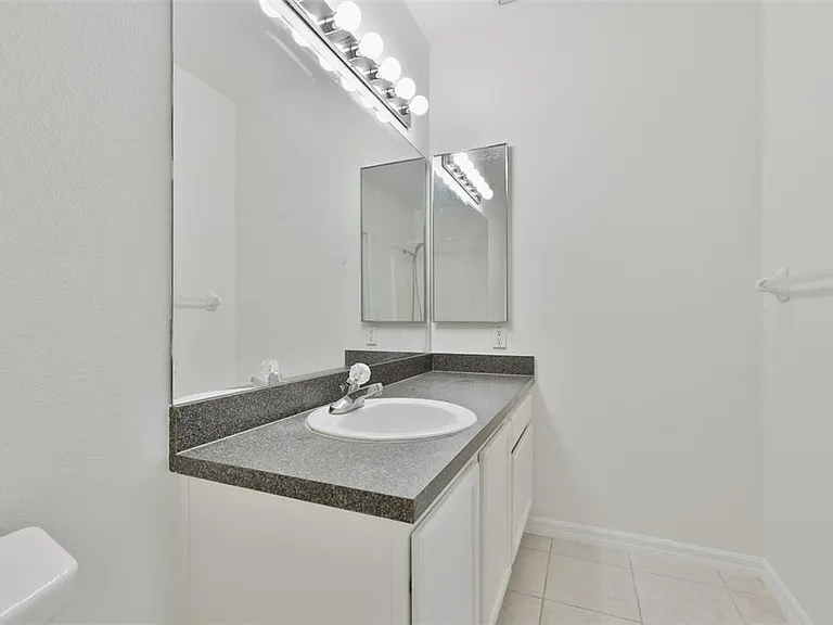 6437 Cypressdale Dr #201 — Photo 20