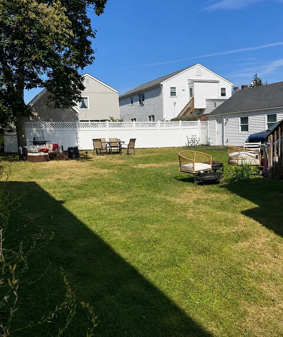 3 bed, 2.5 bath, 1750 sqft, $3,750 — Photo 1