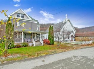 14 Chapel St, Perryopolis, PA 15473