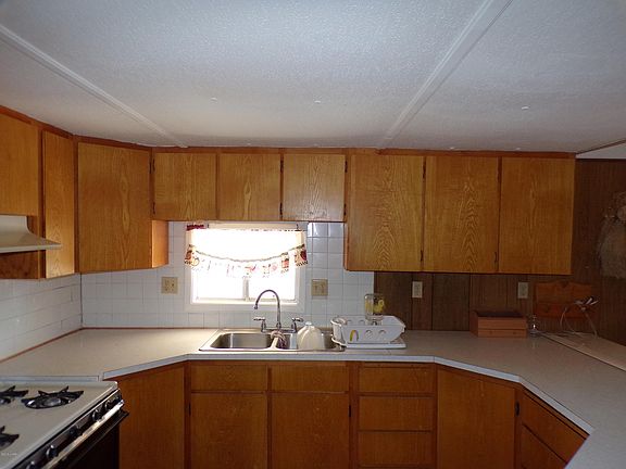 5th image of 27895 Norris Ave