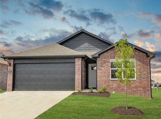 5674 Southwood Ave, Springdale, AR 72764