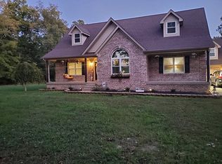 670 Reichmuth Ln, Shepherdsville, KY 40165