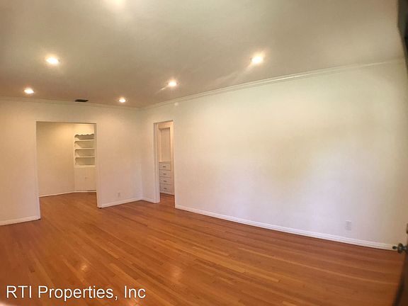 4th image of 1508 W Huntington Dr