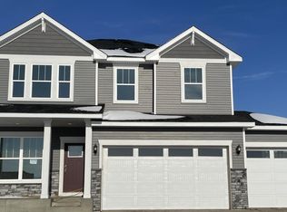 1516 Philipp Way, Shakopee, MN 55379