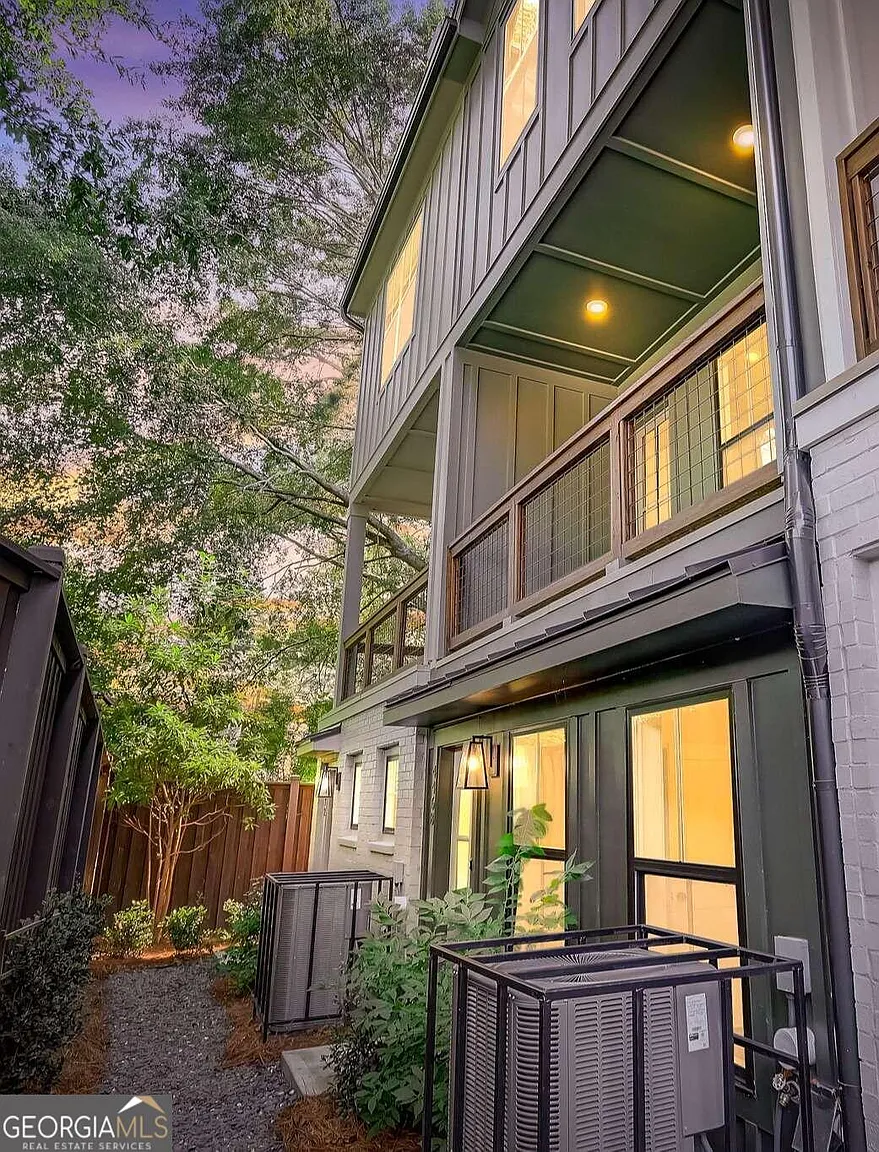 4468 Dalston Dr #8 photo 1