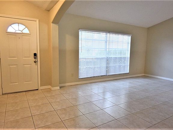 3rd image of 13812 Forestside Ct