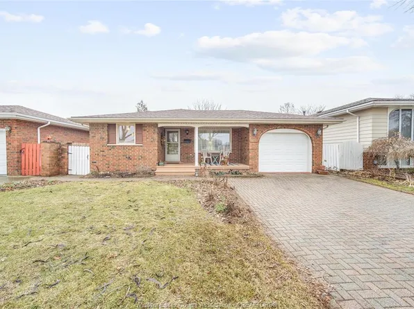 10682 Keating Cres, Windsor, ON N8R 1T5