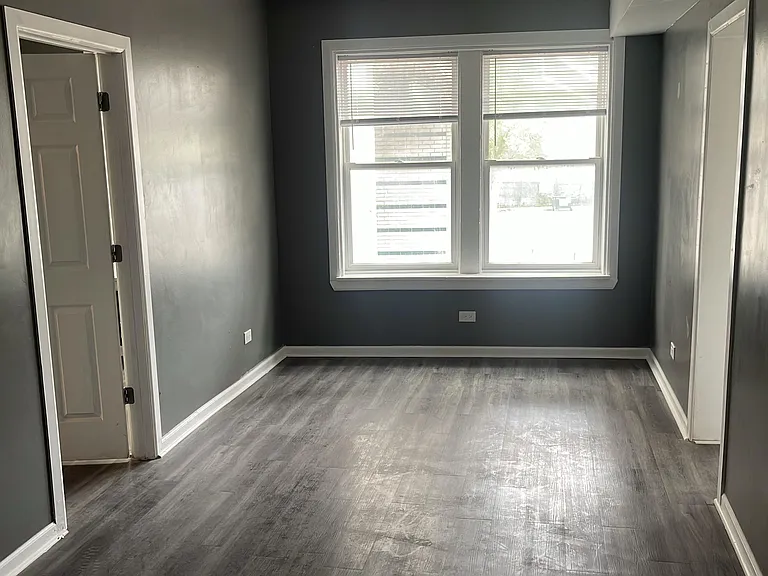 346 N Laramie Ave #2N — Photo 3
