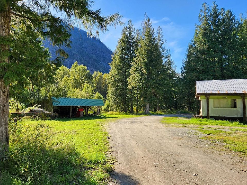 1st image of 9304 Lillooet Riv