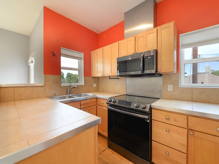 1020 6th St NW — Photo 20