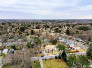 833 Adkins Rd, North Chesterfield, VA 23236