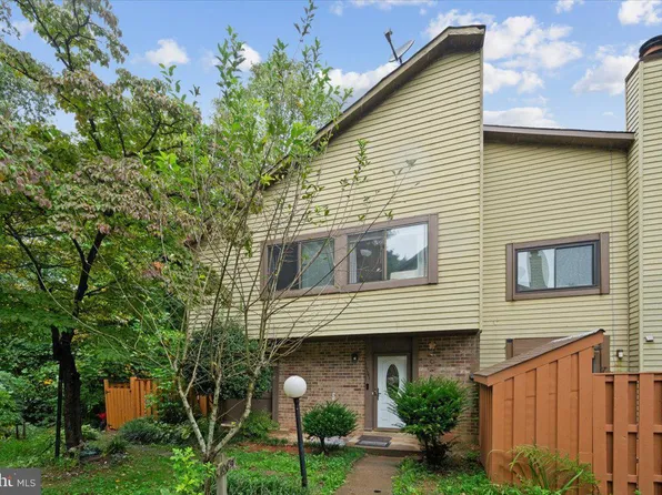 10691 Spring Oak Ct, Burke, VA 22015