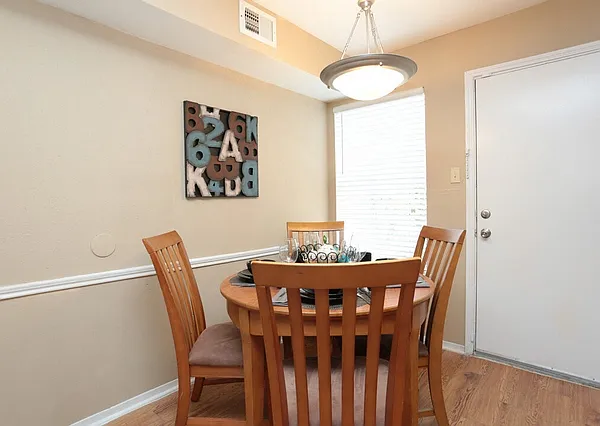 Lafayette Green Apartment Homes — Photo 12