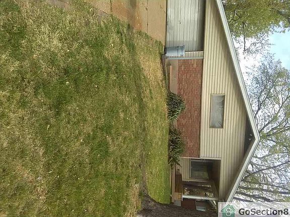 3rd image of 2243 Lovett Dr