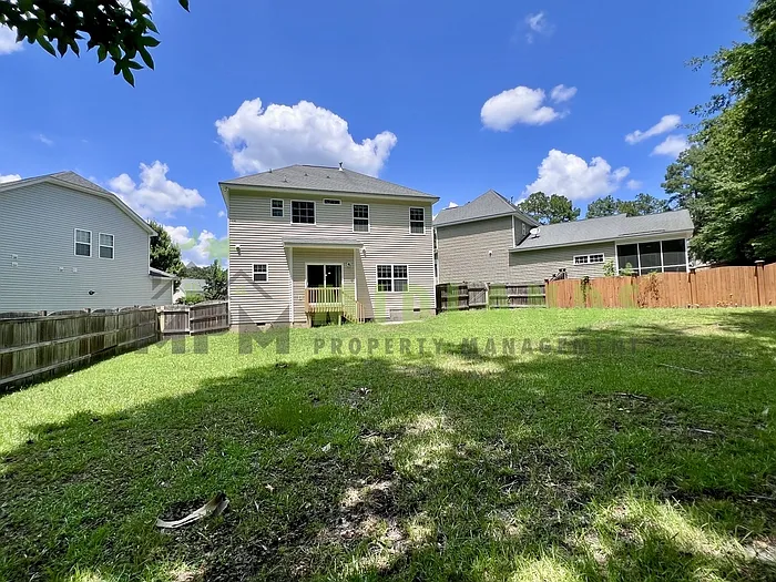 464 Edenhall Dr — Photo 61