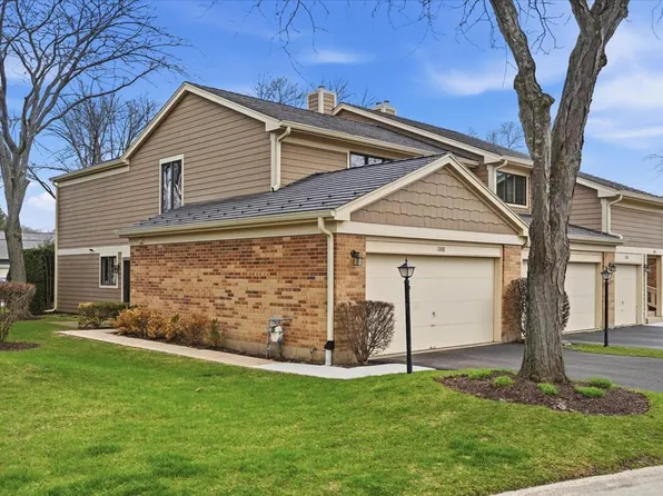 1308 Downs Pkwy, Libertyville, IL 60048