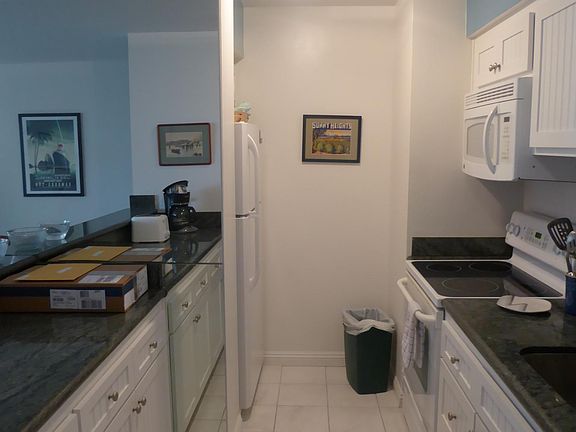 5th image of 1770 Avenida Del Mundo Unit 1008