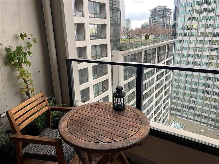 938 Smithe St #2006 — Photo 8