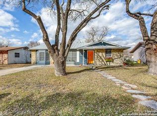 5117 Foxcross Dr, Kirby, TX 78219