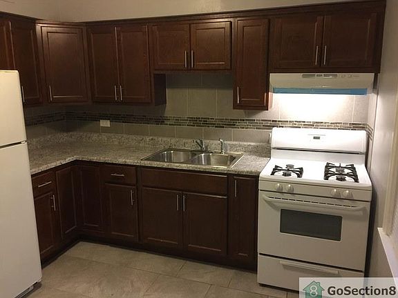 5th image of 3601 Van Buren St APT 2W