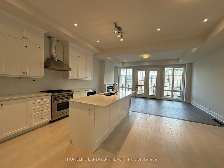 415 York Downs Blvd — Photo 3