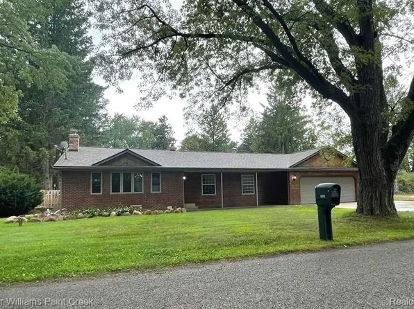 784 Keith St, Oxford, MI 48371