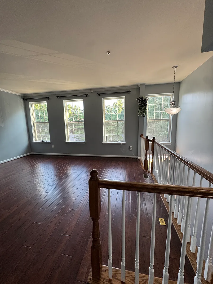 Building Photo - 684 Millhouse Dr