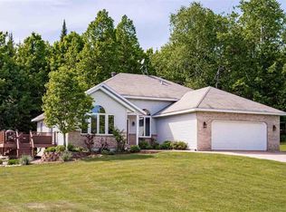 2935 Lavis Rd, Duluth, MN 55804