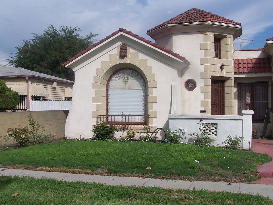 2nd image of 2528 Thurman Ave