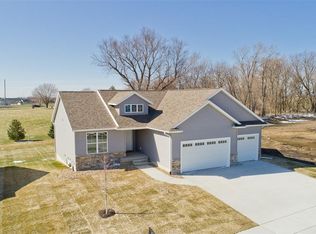 1111 Cedar Springs Dr, Marion, IA 52302