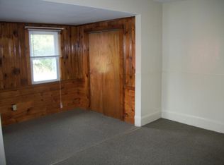 13 Rogers Ln, Quincy, MA 02169