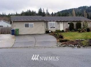 1710 S 30th St, Mount Vernon, WA 98273