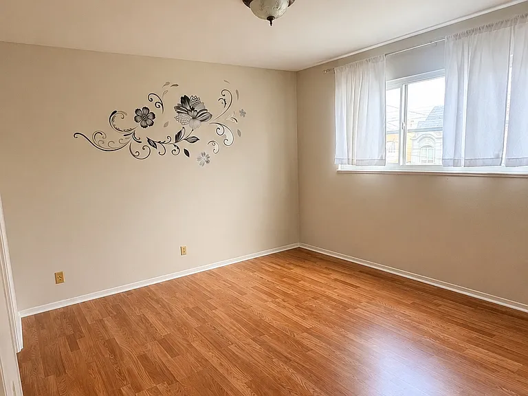 1801 23rd Ave #4 — Photo 3