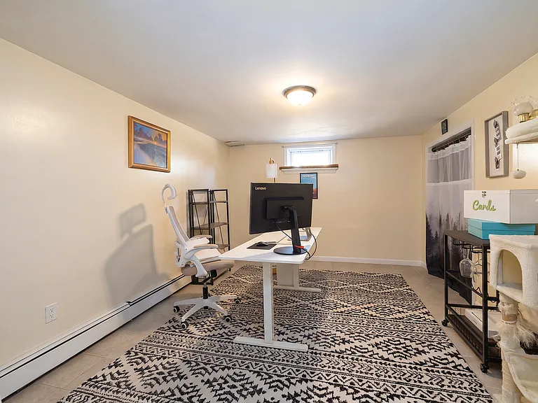 37 Hickory Rd — Photo 11