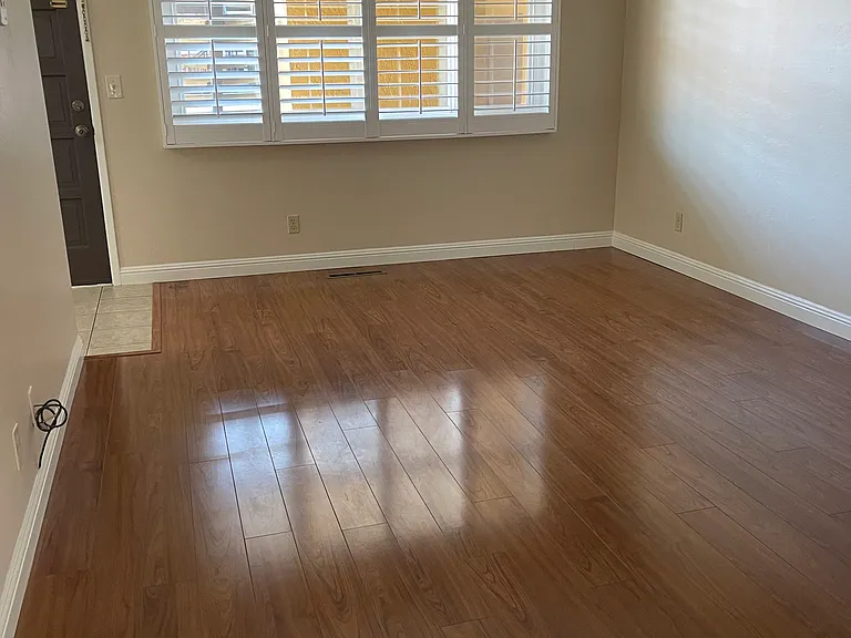700 Harvard Ave #3 — Photo 4