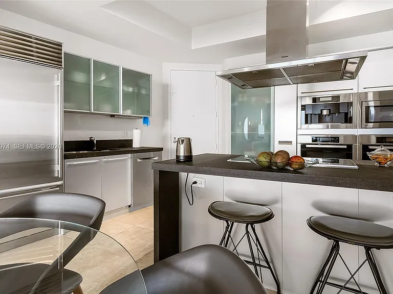 18201 Collins Ave #3408 — Photo 7