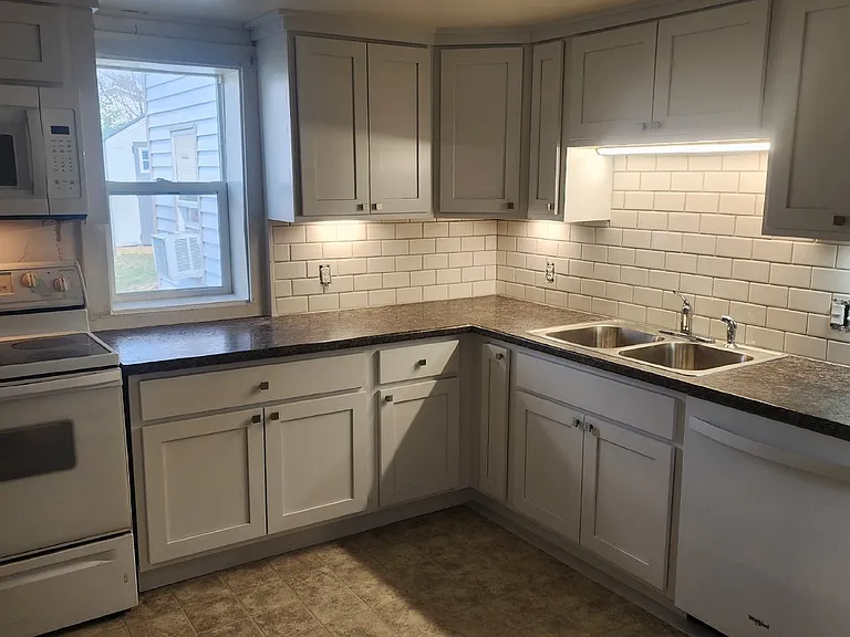 1524 Necessity St — Photo 5