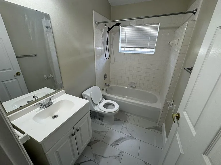 2347 Blake Way — Photo 22