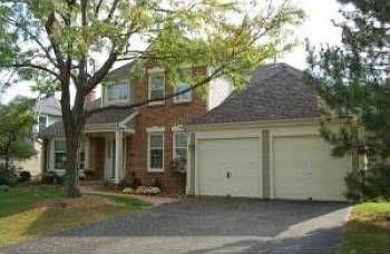 1st image of 1697 Hampshire Dr