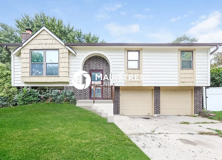 1604 N Glen Ellyn St — Photo 1