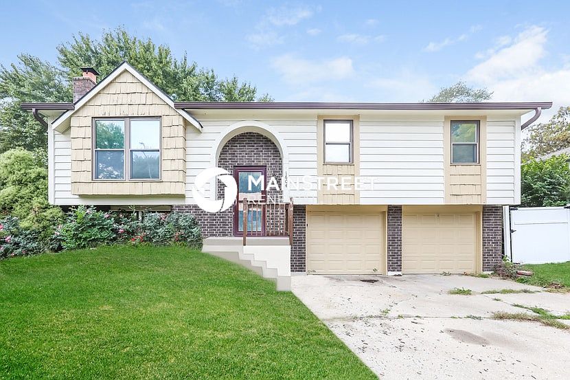 1st image of 1604 N Glen Ellyn St